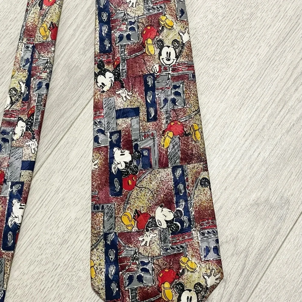 Mickey Mouse Disney‎ Vintage Character Necktie